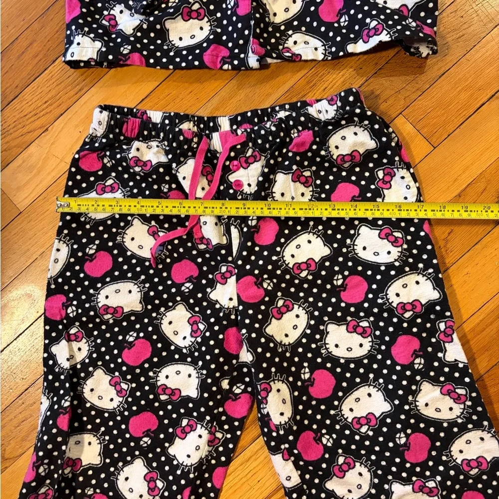Hello Kitty Black, White & Pink Fleece Pajama Set Girl’s Med. 100% Cotton! Soft!